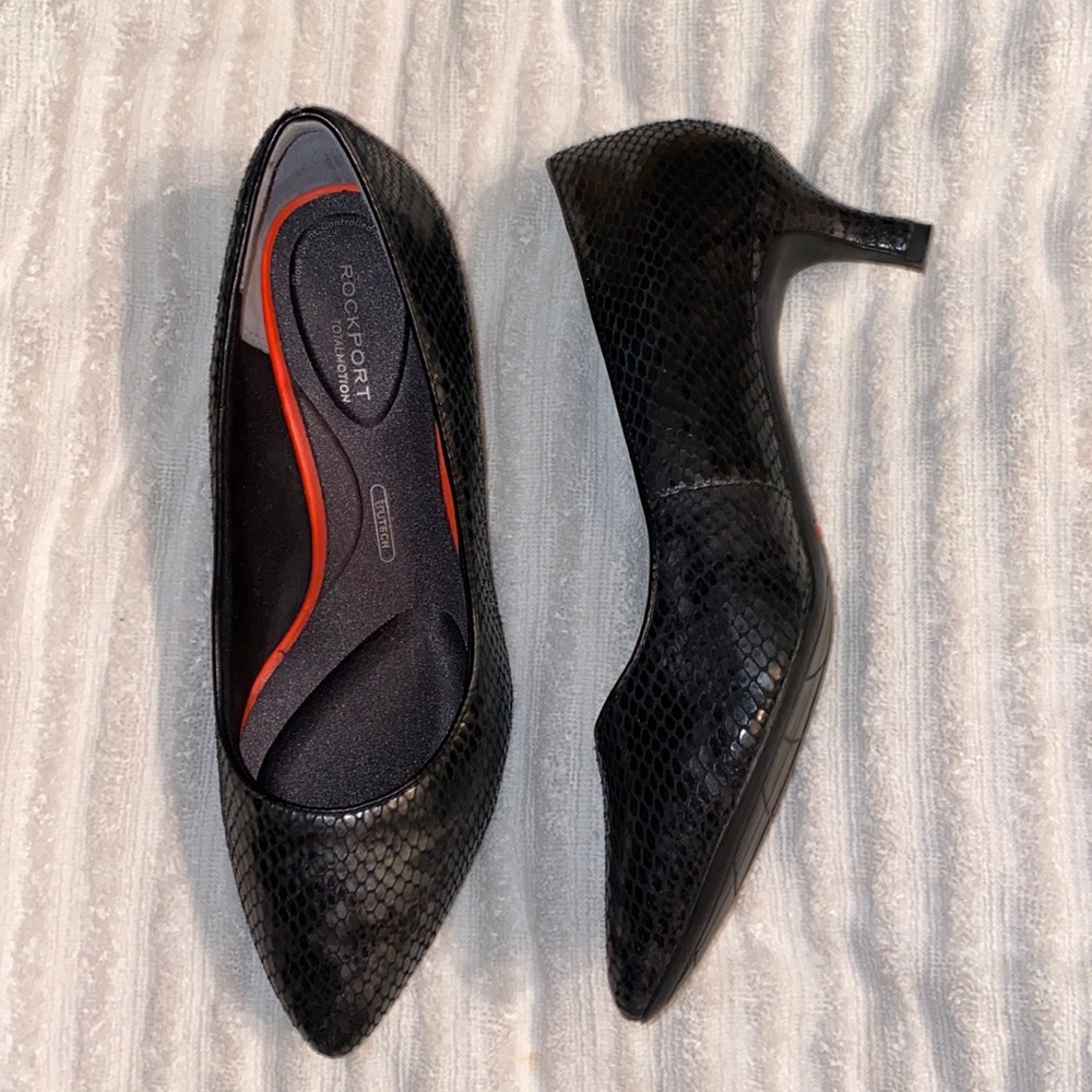 Rockport TOTALMOTION truTECH Kitten Heel